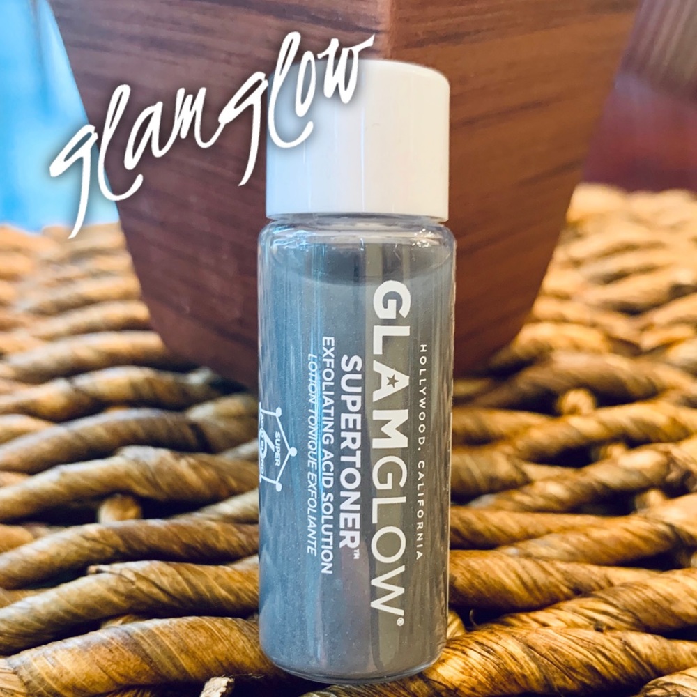 GLAMGLOW SUPERTONER Exfoliating Solution Toner